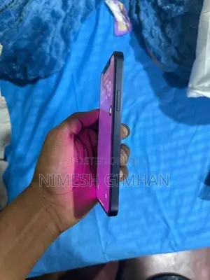 Apple iPhone 12 (Used)