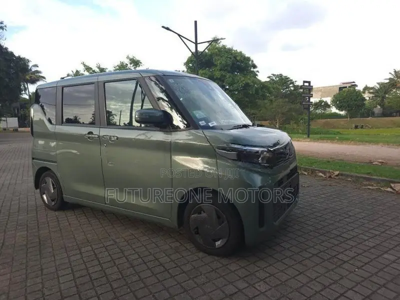 Nissan Roox X 2024