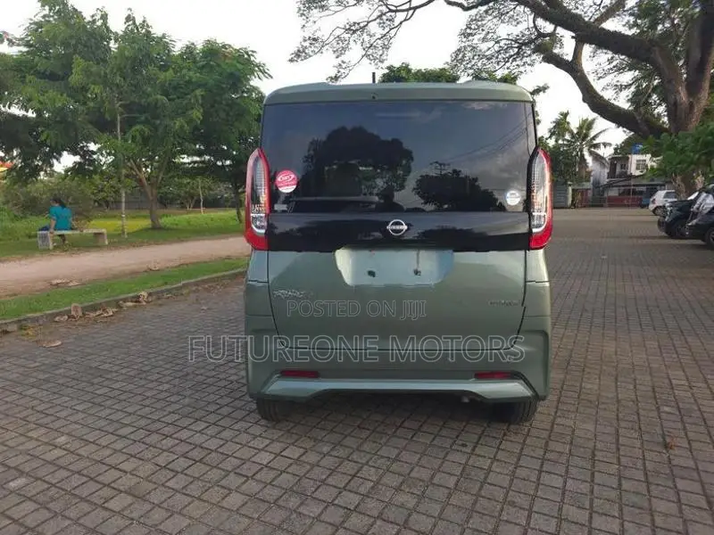 Nissan Roox X 2024