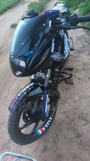 Bajaj Pulsar 150 2017