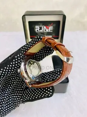 Wojtek Brand | Automatic Movement
