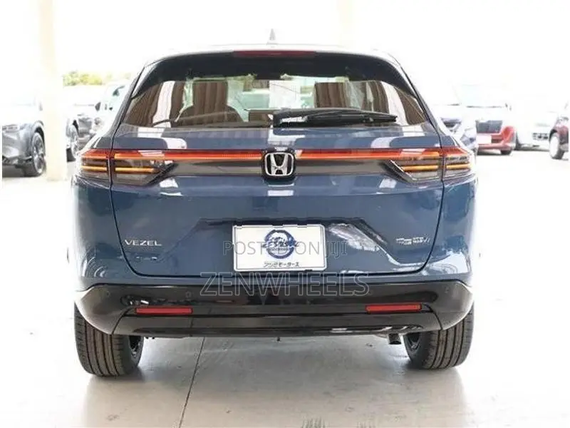 Honda Vezel Z PLAY MOON ROOF 2026