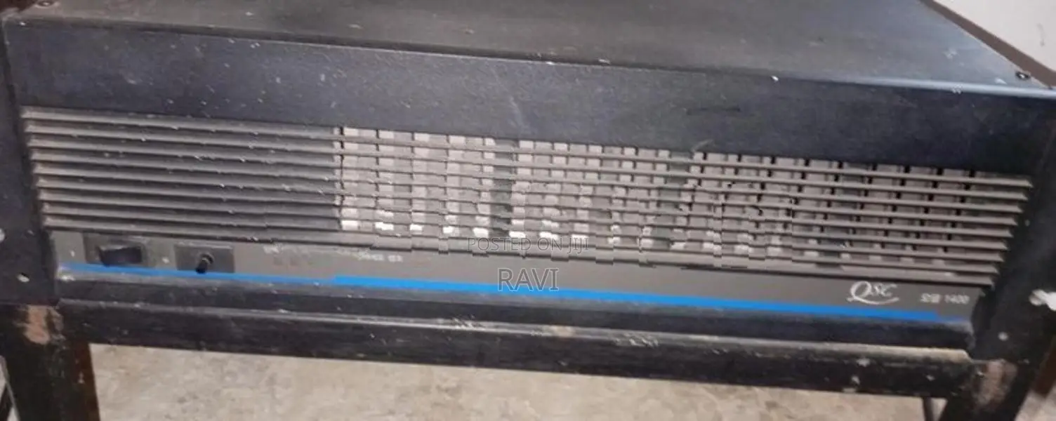 QSC 1200 W Amplifier