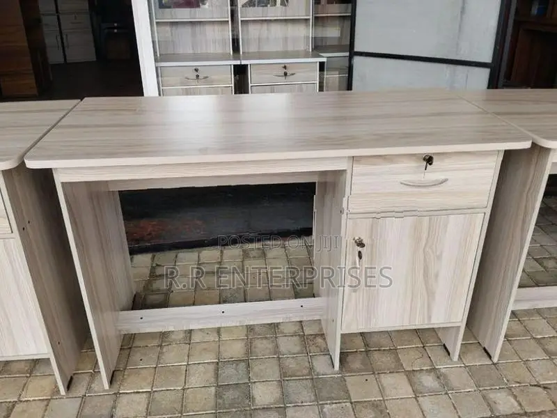 New 4*2 Ft Ash White Melamine Office Table