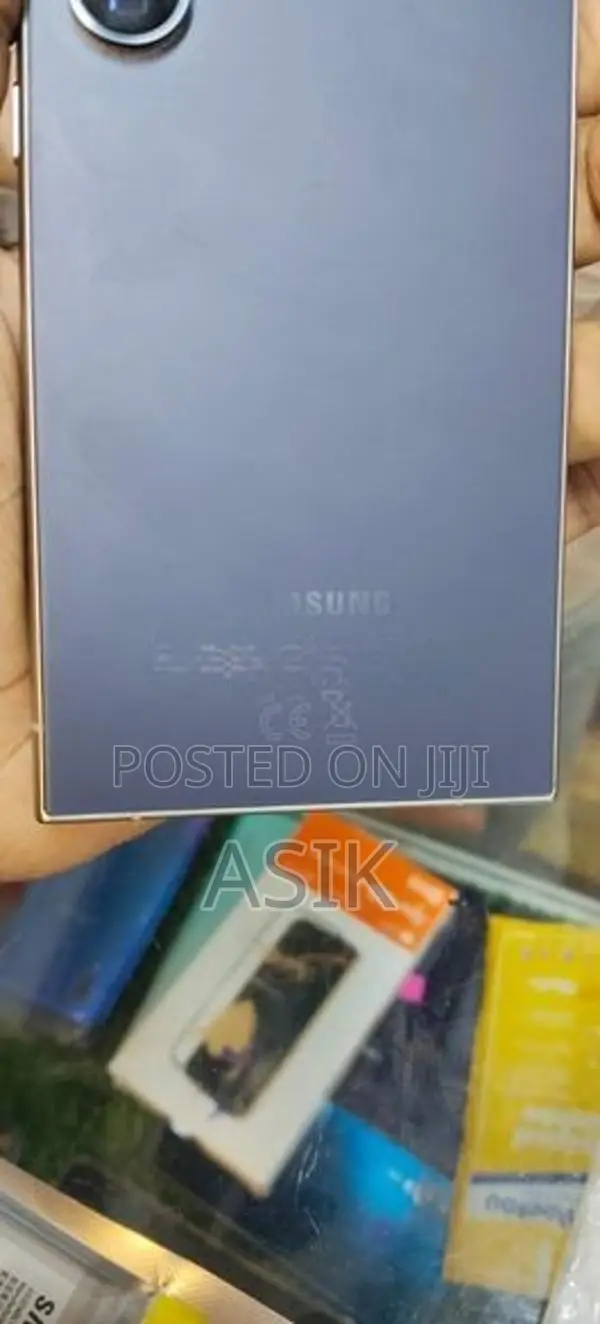 Samsung Galaxy S24 Ultra (Used)