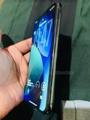 Apple iPhone 11 Pro (Refurbished)