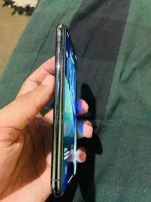 Apple iPhone 11 Pro (Refurbished)