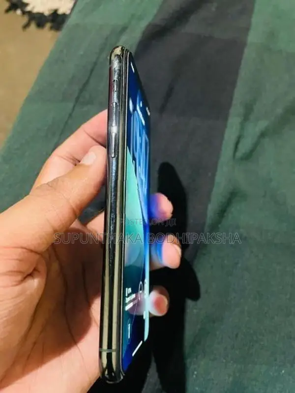 Apple iPhone 11 Pro (Refurbished)