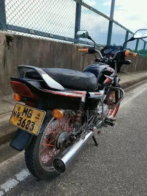 Bajaj CT100 2005