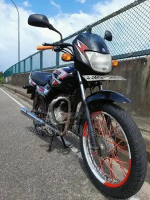 Bajaj CT100 2005