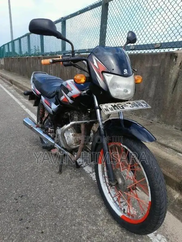 Bajaj CT100 2005