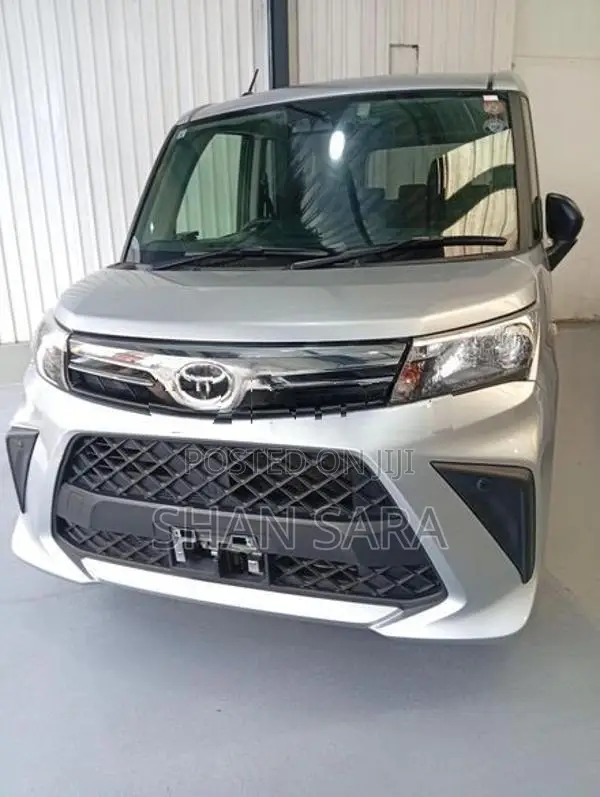 Toyota Roomy x 2023