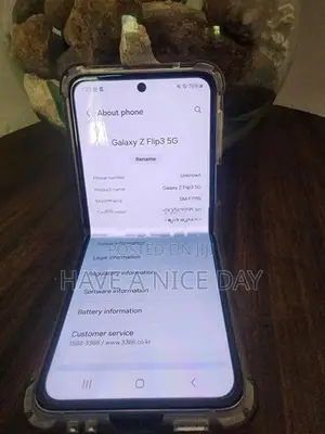 Samsung Galaxy Z Flip3 2022 (Used)
