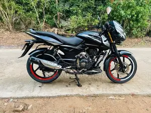 Bajaj Pulsar 150 On light 2018
