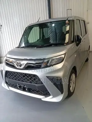 Toyota Roomy x 2023