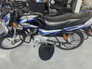 Bajaj CT100 2024