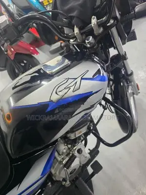 Bajaj CT100 2024