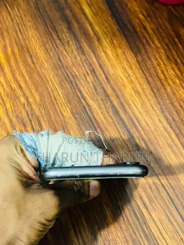 Apple iPhone 11 (Used)