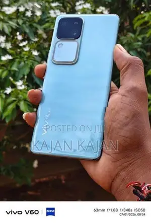 Vivo V30 5G (Used)