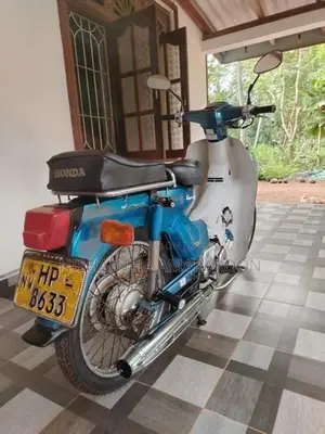 Honda Super Cub 2003