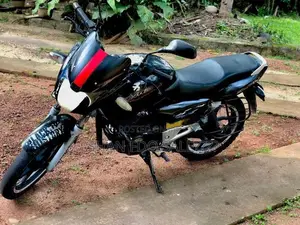 Bajaj Pulsar 180 2006