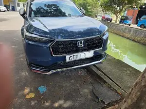 Honda Vezel Z Play Hybrid 2025