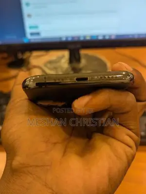 Apple iPhone 11 Pro (Used)