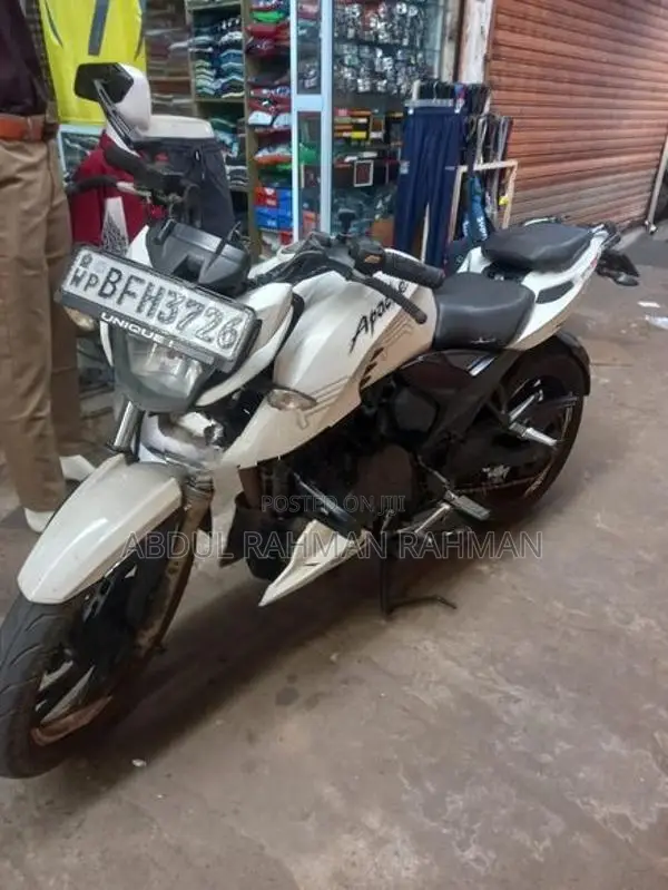 TVS Apache RTR 200 2017