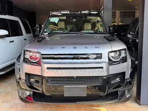 Land Rover Defender P300 HSE Urban 2023