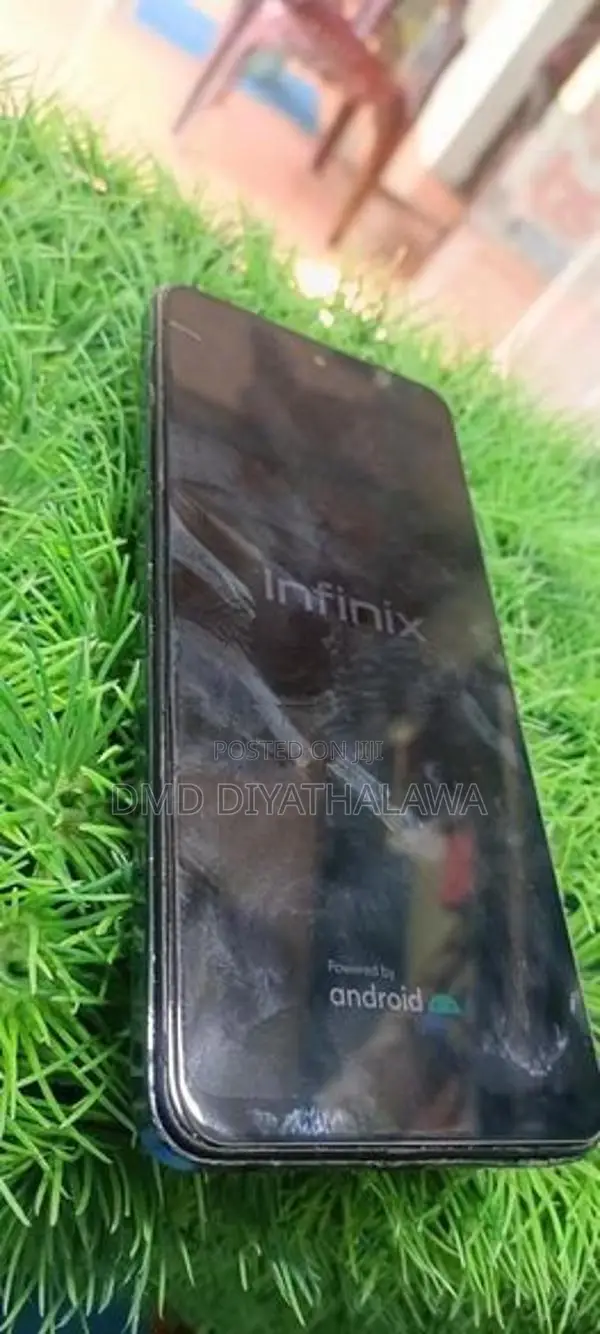 Infinix Hot 40i 8GB/128 (Used)