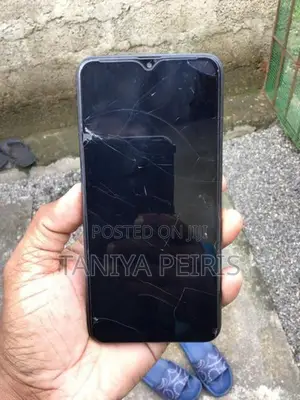 Samsung Galaxy M10 16/2 (Used)