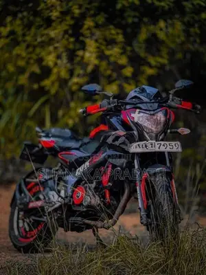Bajaj Pulsar NS160 ns 150 2017