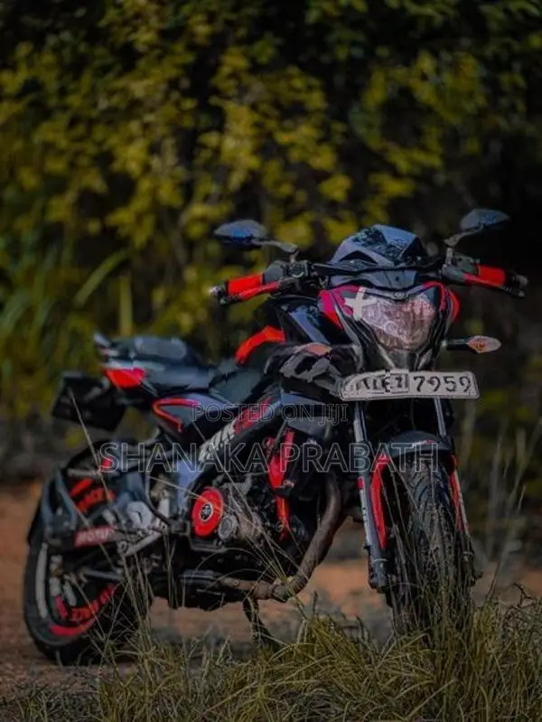 Bajaj Pulsar NS160 ns 150 2017