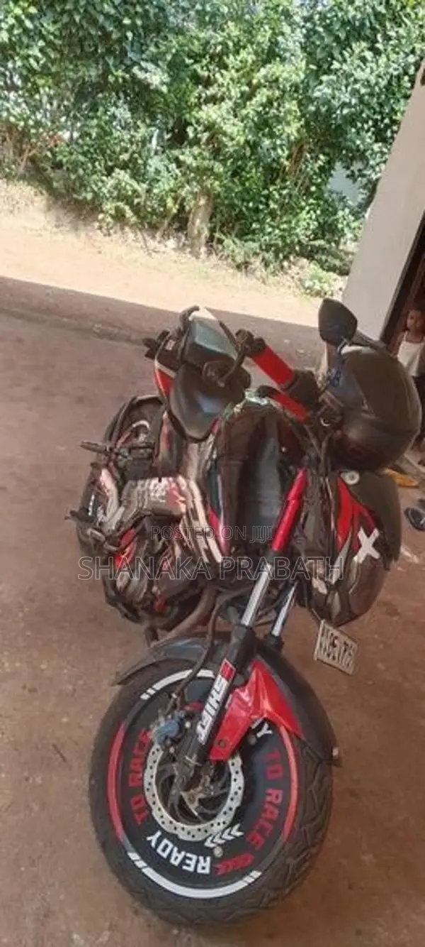 Bajaj Pulsar NS160 ns 150 2017