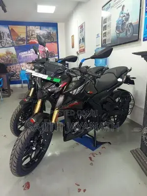 Bajaj Pulsar N160 Premium 2026