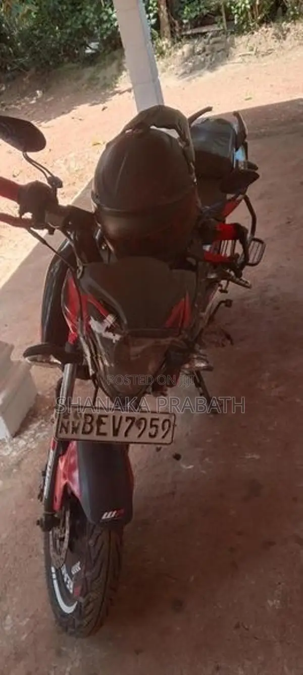 Bajaj Pulsar NS160 ns 150 2017