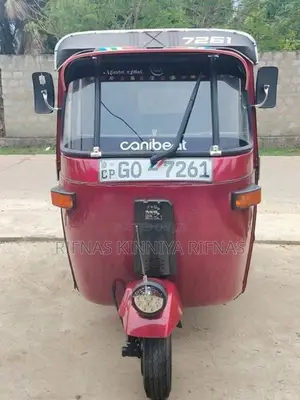 Bajaj RE 2002