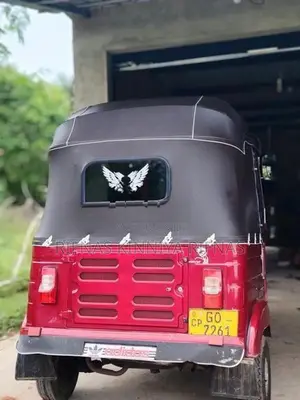 Bajaj RE 2002