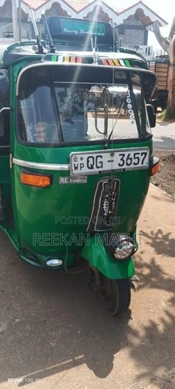 Bajaj RE 2006