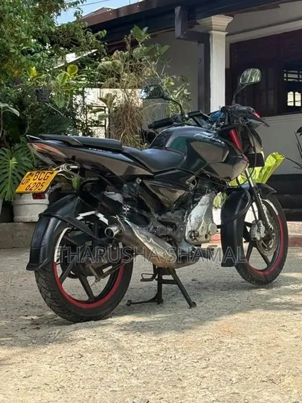 Bajaj Pulsar 135 2015