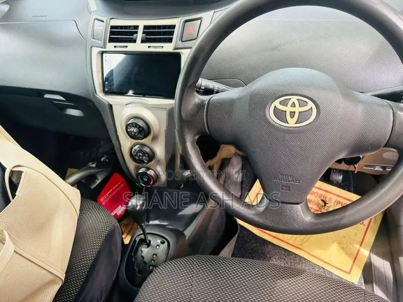 Toyota Vitz 2009