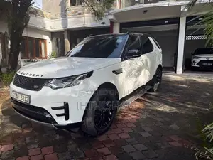 Land Rover Discovery 2018
