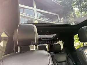 Land Rover Discovery 2018