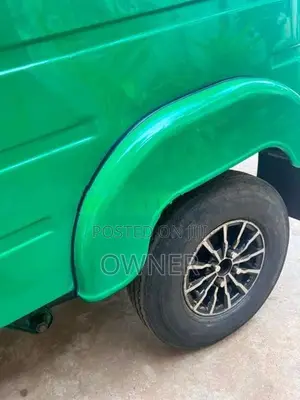Bajaj RE 2018
