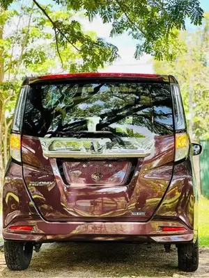 Toyota Roomy GS 2023