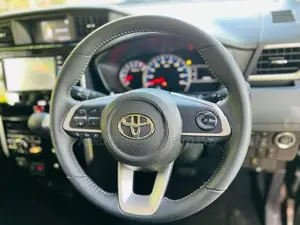 Toyota Roomy GS 2023