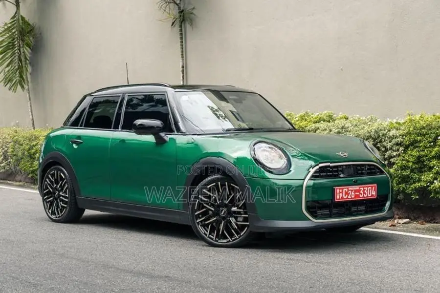BMW Mini Cooper Sunroof 2026