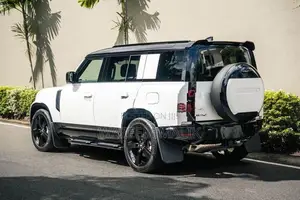 Land Rover Defender P400 Plugin 2025