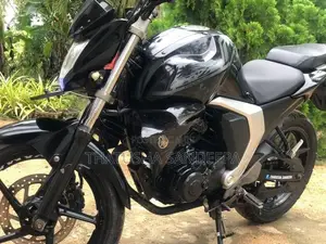 Yamaha FZ S 2015