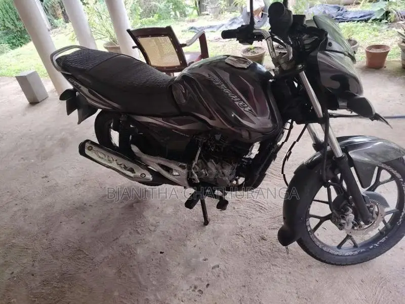 Bajaj Discover 2014